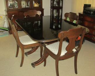 Dark Wood Dining Room Drop Leaf Table, Protective Glass w/4 Chairs, 5 Leaves