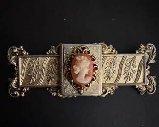 Vintage Cameo Locket Pin