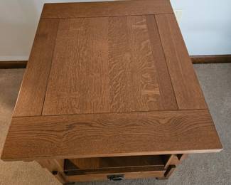 Bassett Mission Oak Table second image