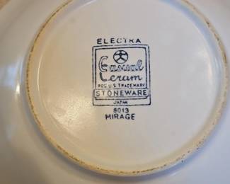 Vintage Stoneware Casserole Serving Set third image