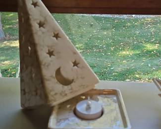 PartyLite Celestial Pyramid Luminary second image