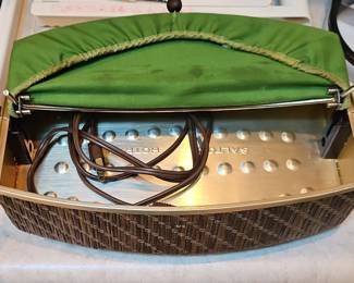Vintage Salton Hotray Bun Warmer