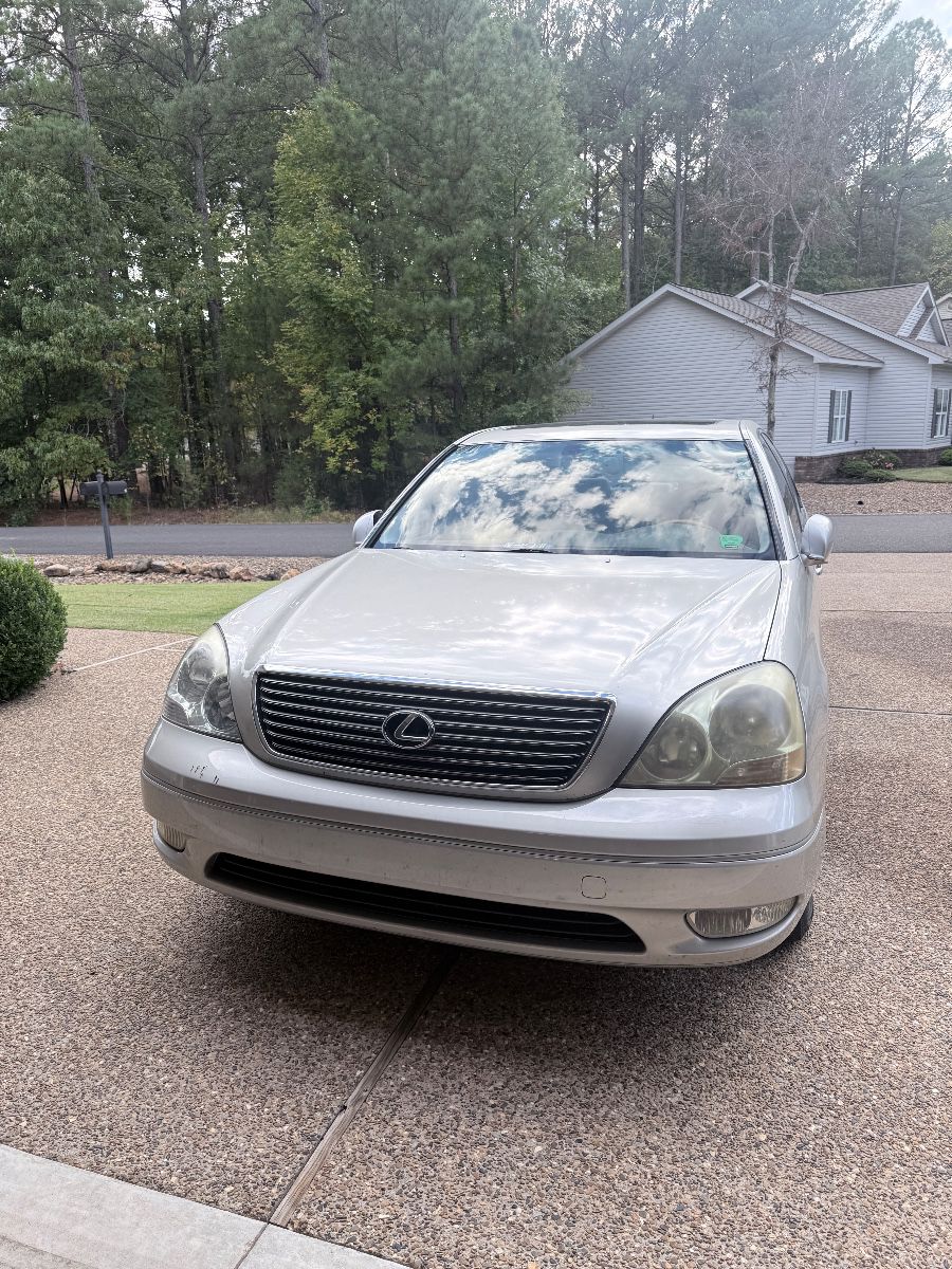 One owner Lexus car