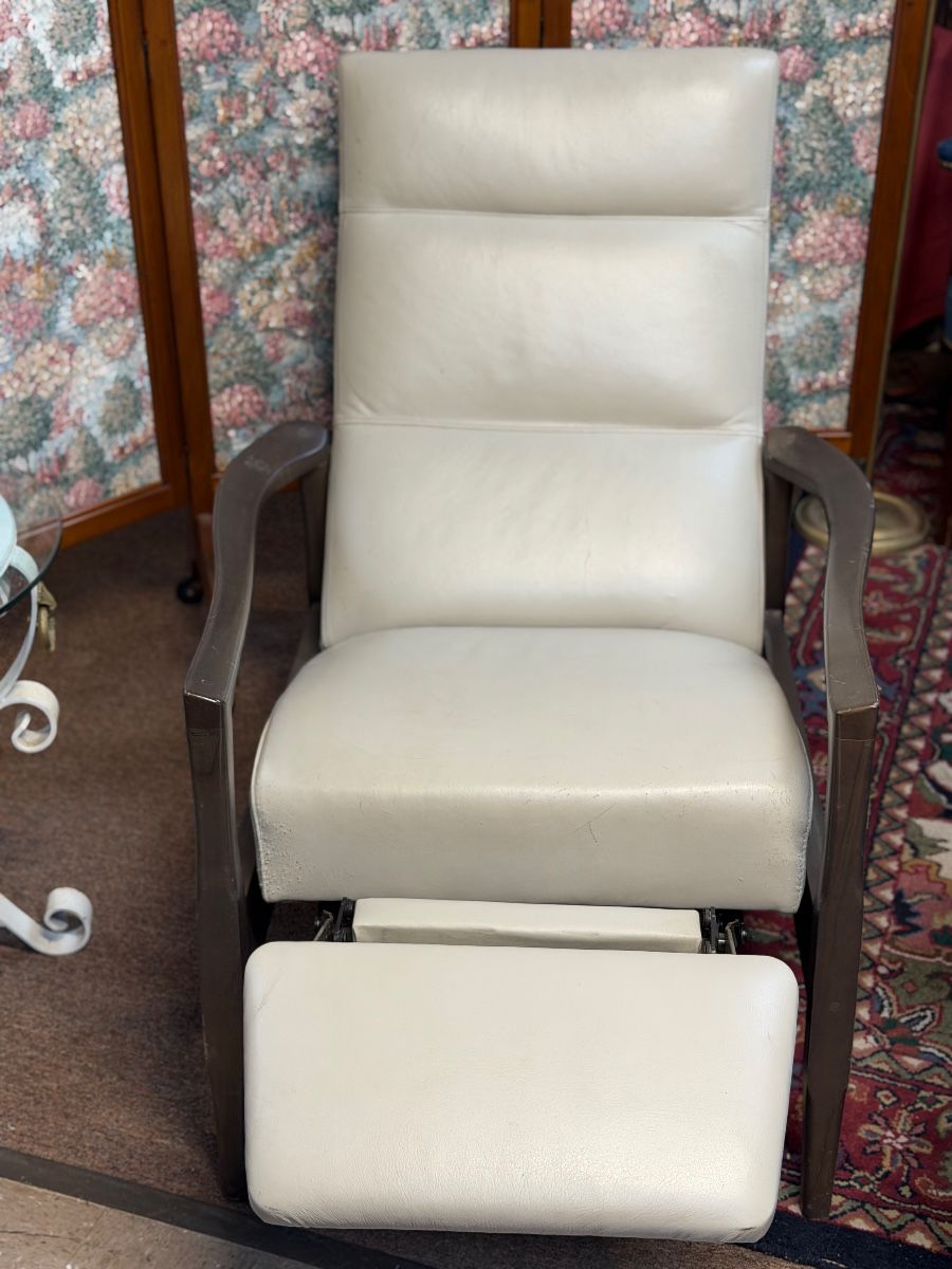 This is a very cool, very comfortable Zero Gravity Push Back Recliner