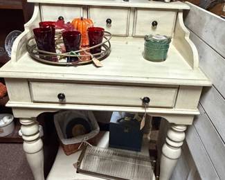 Coast to Coast 4 Drawer Accent Desk