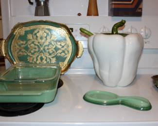 Jadite Dish, Pryrex, Cookie Har