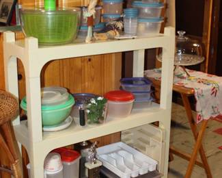 Rubbermaid Containers