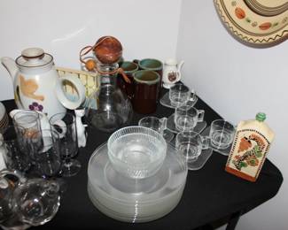 Glass Dish Set, Condiments HOlders, Coffee Pot Pottery