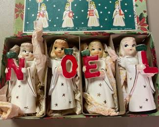 So cute- the “L” is damaged