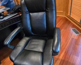Executive Desk Chair