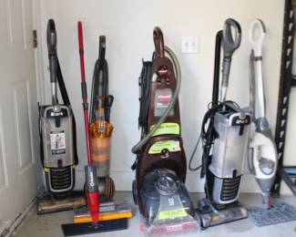 Vacuums Shark, Dyson