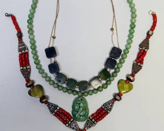 Collection Of Beaded Carved And Faceted Fashion Necklaces (3)