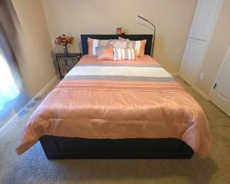 Modern Storage Queen Platform Bed Demilune Accent Table