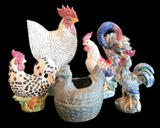 Vibrant Rustic Vintage Rooster Figurines Planter