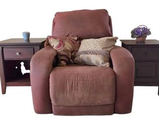 Living Room Refurbishing Set Southern Motion Power Recliner, Coffee Table End Tables