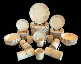 Vintage Inhesion IEC1 Pastel Floral Dinnerware