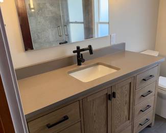 Bathroom vanity cabinet and lighting