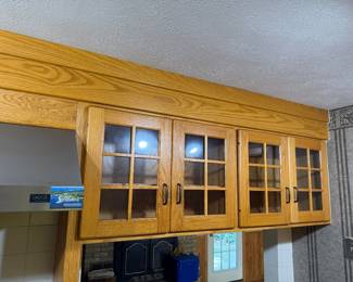 Glassware cabinet