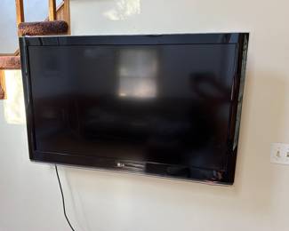 LG television