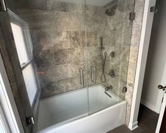 Kohler Bathtub