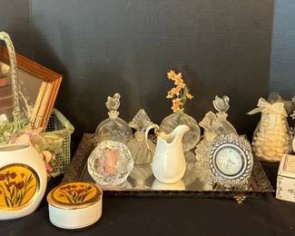 Ladies Vanity Accessories
