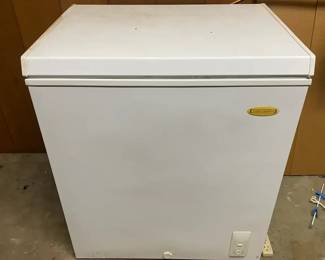 Holiday Brand Household Freezer