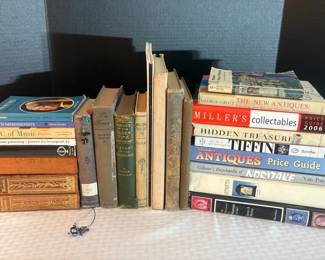 Vintage Books Poems, Art, Antiques, Music