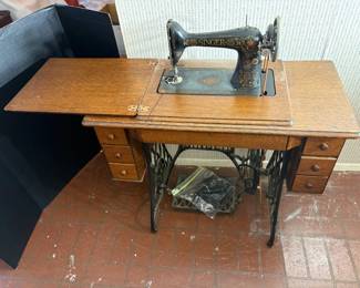 Singer Sewing Machine Table