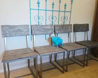 Haverty's Chair Set