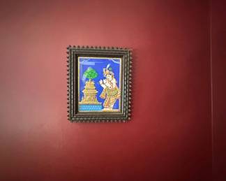 Lot 33: Framed traditional south Indian Tanjore painting