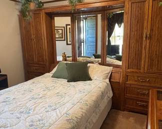 Thomasville Bedroom Wall Unit