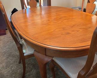 Vintage Thomasville Queen Anne Oak Dining Set