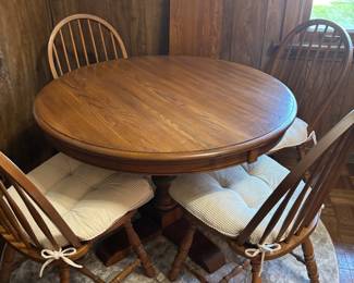 Oak Pedestal Dining Table and Windsor Chair Set