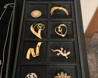 Vintage Costume Jewelry Brooch Collection