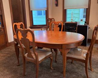 Vintage Oak Dining Set with Queen Anne Style Chairs