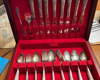 Wm. Rogers Silverplate Flatware Set