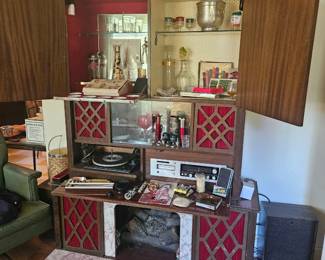 Retro Bar and Stereo