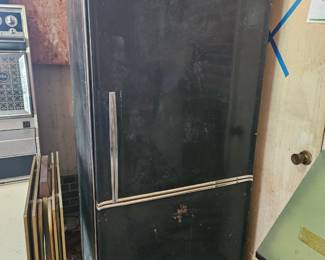 Working Retro Refrigerator