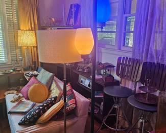 3 Retro Bar Stools