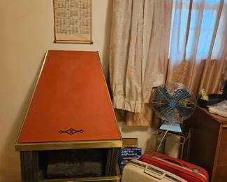 Retro Fireplace Lugguage