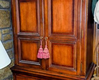 TV armoire