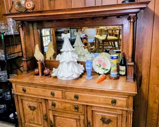 Buffet with mirrored hutch