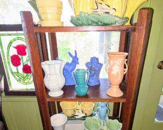 Pottery pieces - McCoy, Niloak, Weller