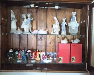 LLadro statues, Simpich figures
