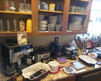 More kitchen appliances and dishes!