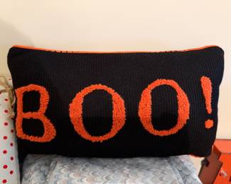 Boo decorative pillow