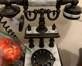 Gemmy Halloween Creepy Talking Telephone