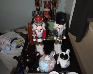 Tea pots, Nutcrakers and other Christmas items.