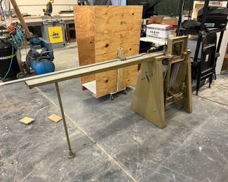 Foot operated miter chopper