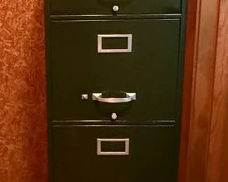4-drawer filing cabinet